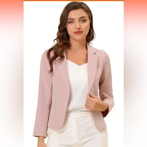 Women’s short pink blazer